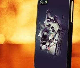 BROKEN POLAROID CAMERA - iPhone 4 Case, iPhone 4s Case and iPhone 5 case Hard Plastic Case LZN
