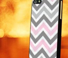 CHEVRON PATTERN WITH GREY WHITE PINK - iPhone 4 Case, iPhone 4s Case and iPhone 5 case Hard Plastic Case LZN